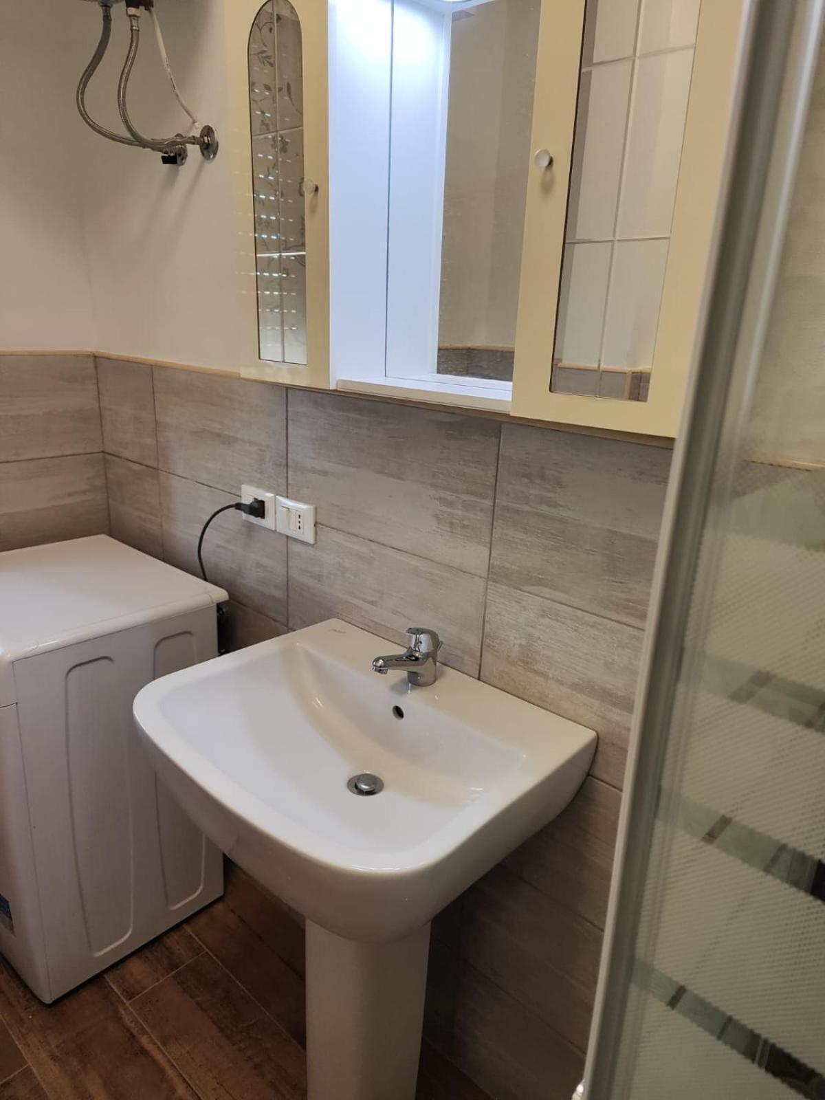 شقة Benvenuti A Casa بيزا المظهر الخارجي الصورة